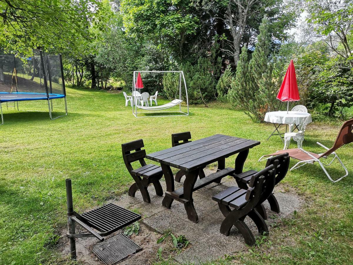 C4 Albmatte-Fewo Sauna, Hallenbad Aussenbecken Massagen Nebenan Menzenschwand-Hinterdorf 外观 照片